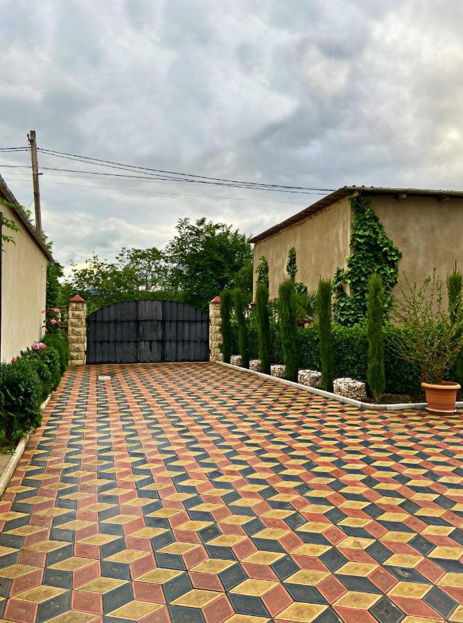 Hotel Doko Мартвили Экстерьер фото