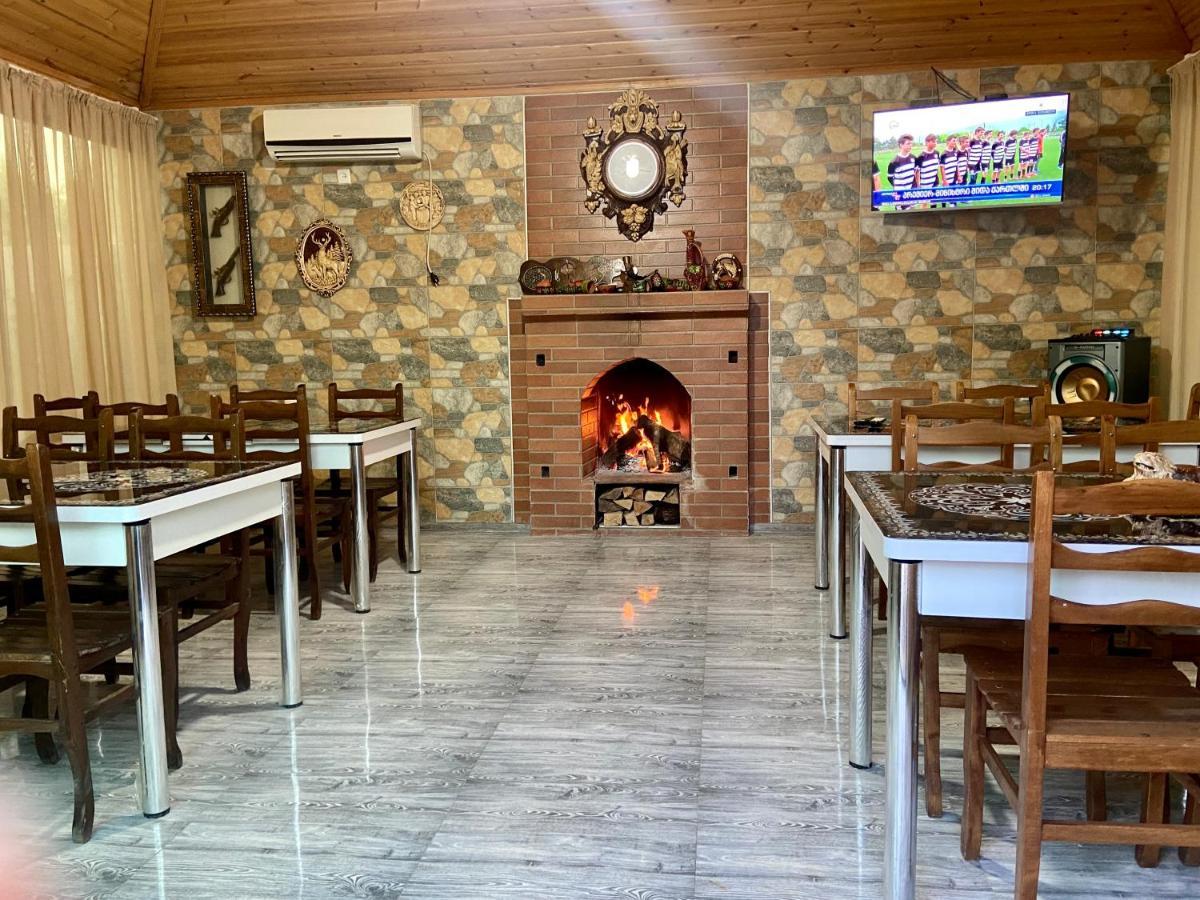 Hotel Doko Мартвили Экстерьер фото