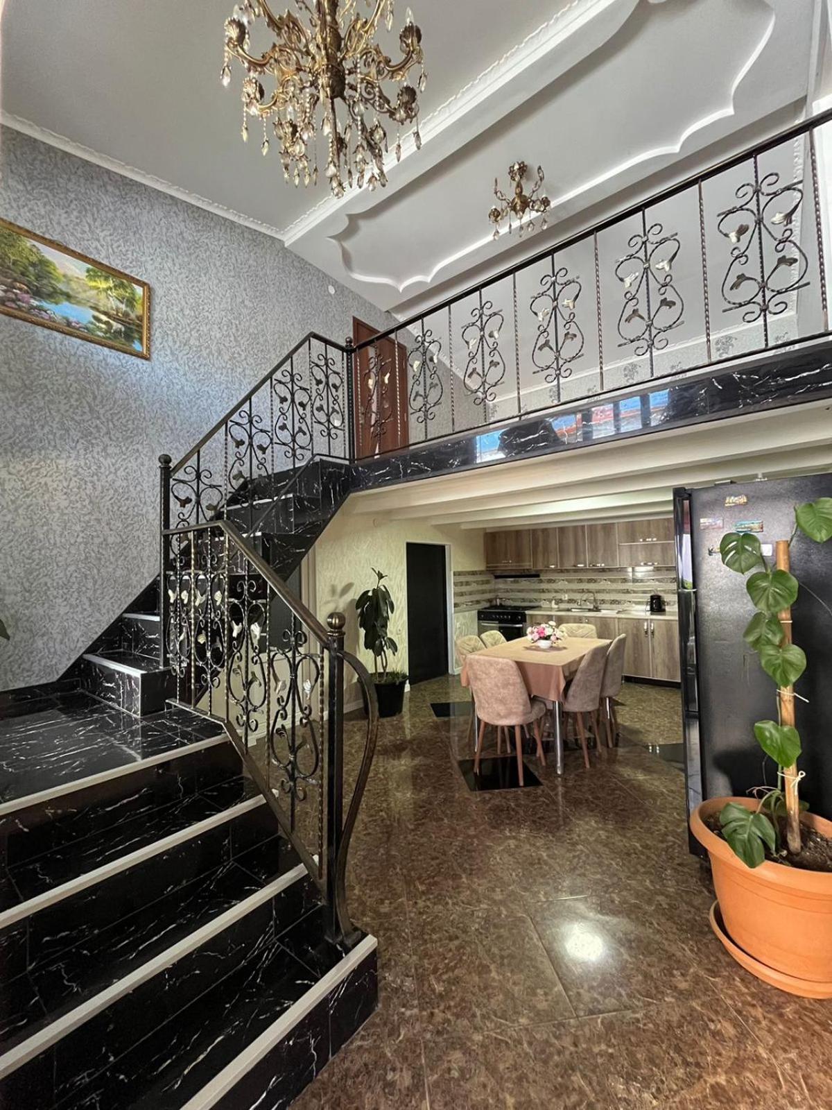 Hotel Doko Мартвили Экстерьер фото