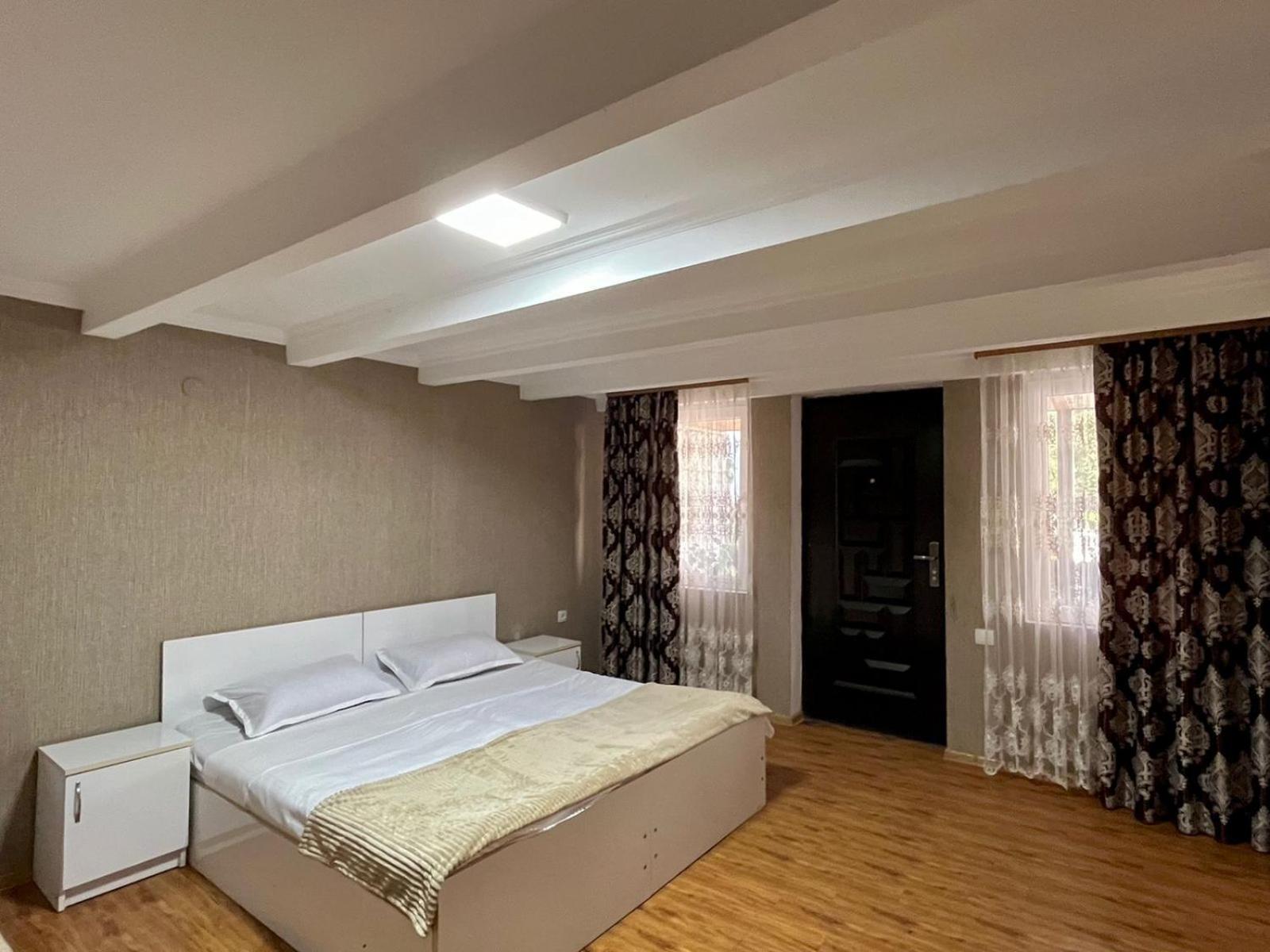 Hotel Doko Мартвили Экстерьер фото